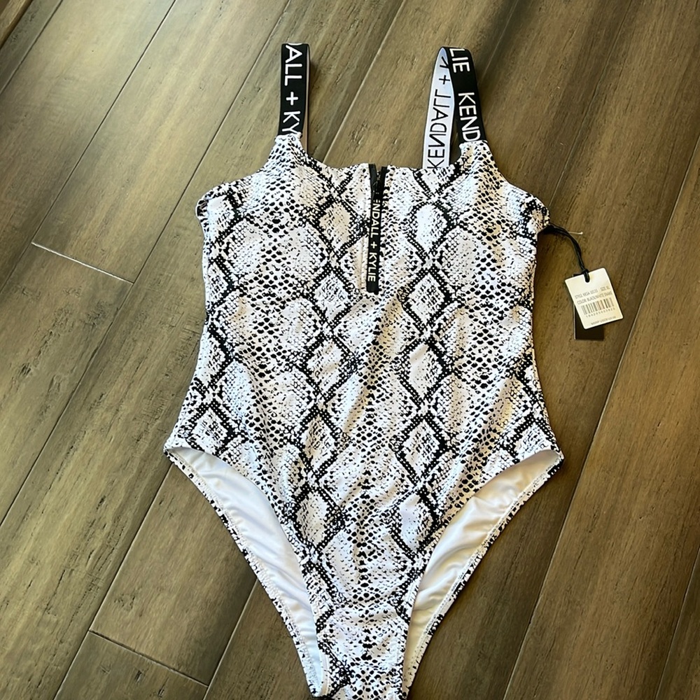 Kendall + Kylie Black/ White Snakeskin swimsuit NWT